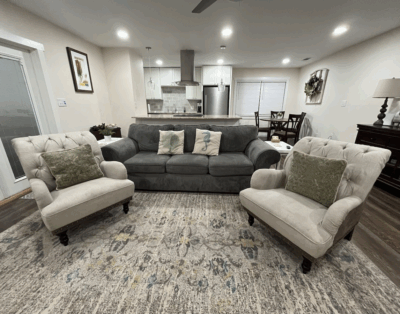 Spanish Trail Beauty Freshly Decorated and Spacious